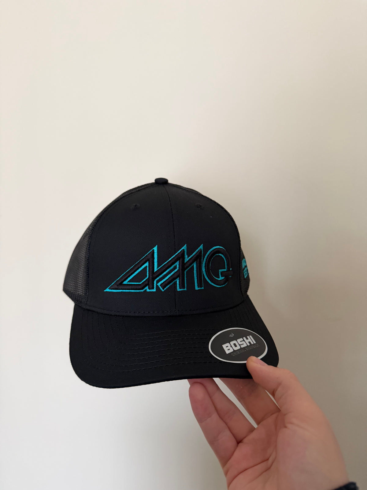Black / Turquoise Cap