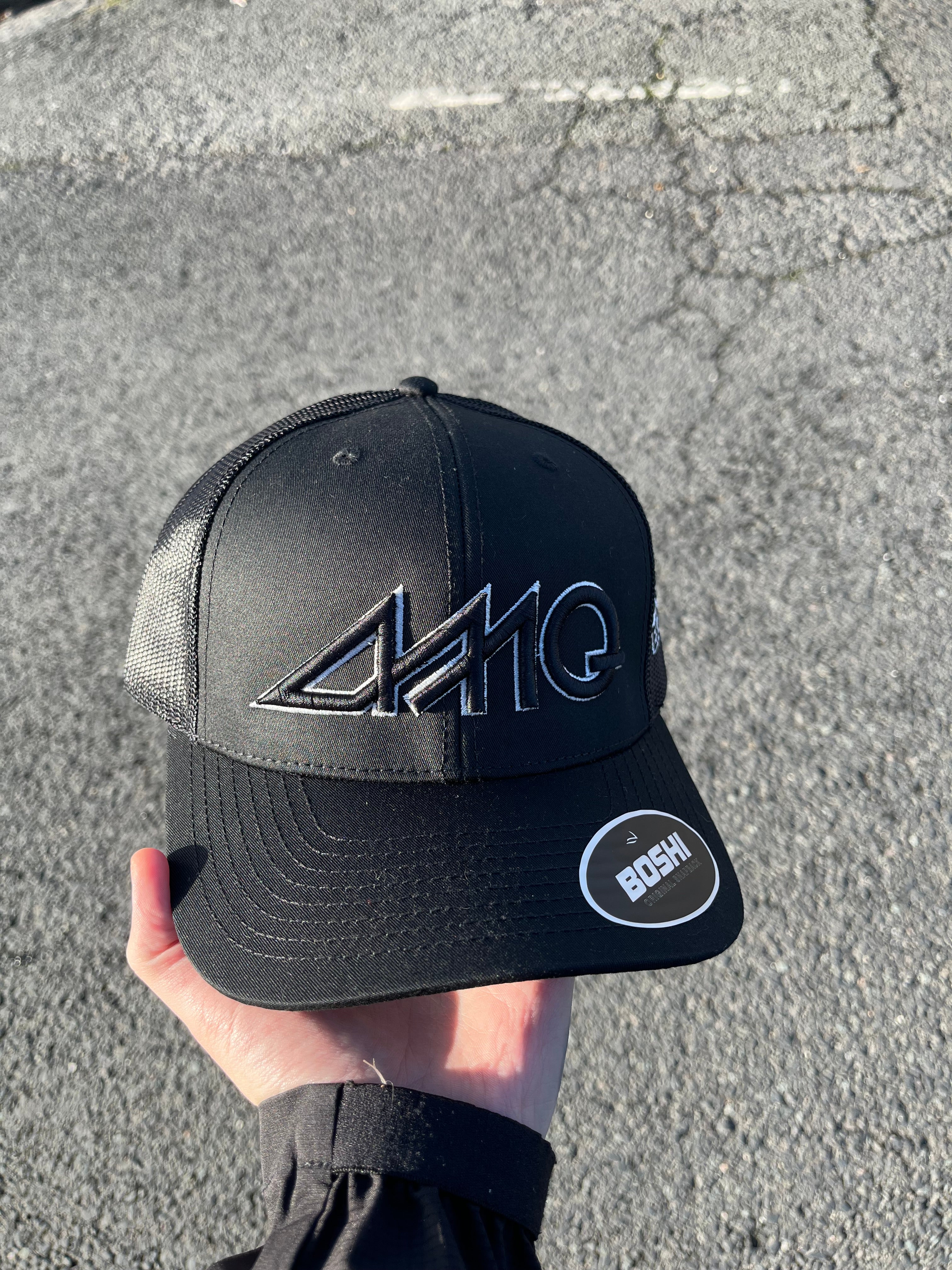 Black / silver Cap
