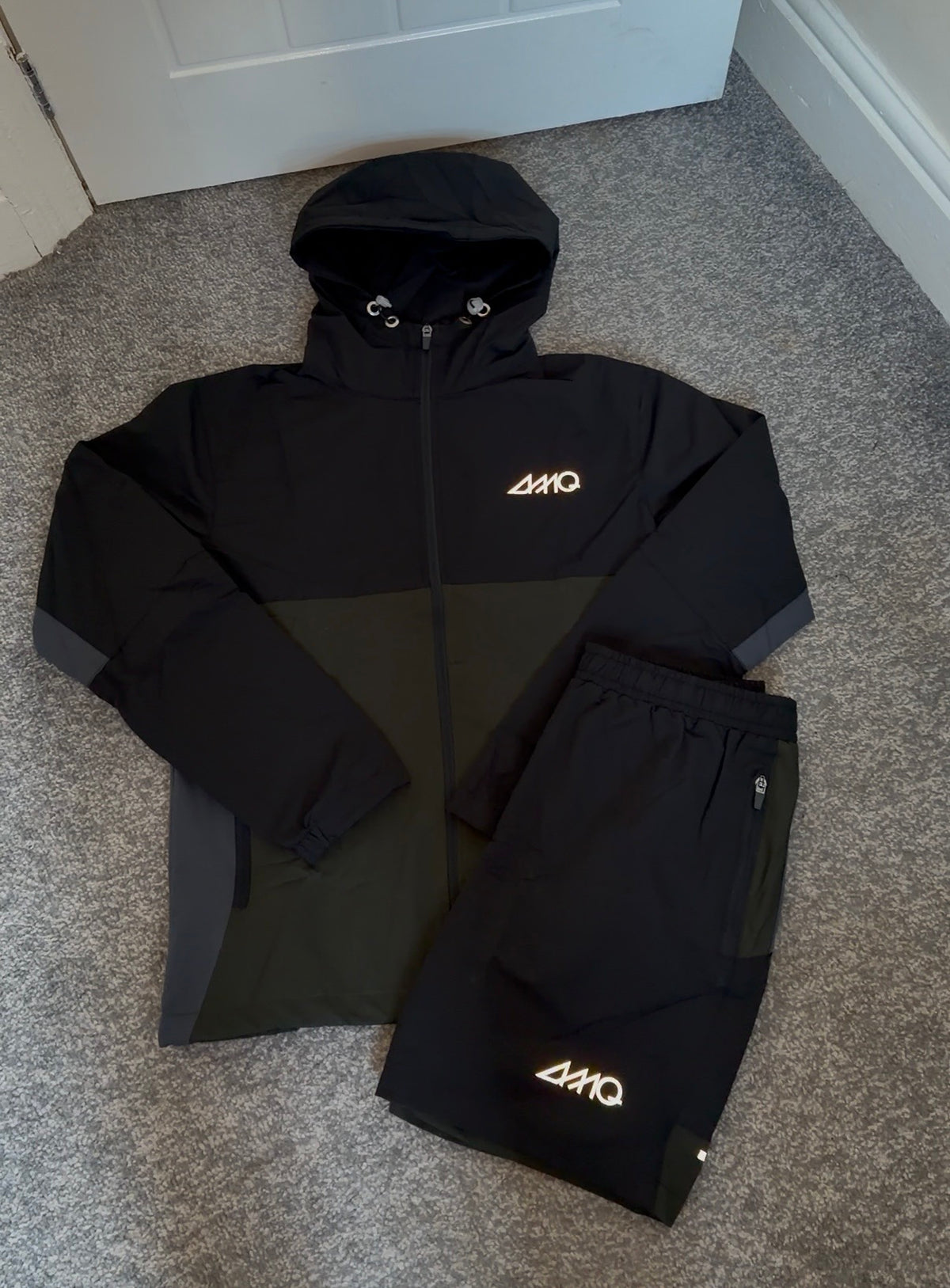 Black / Grey Khaki Perfomance Short Set